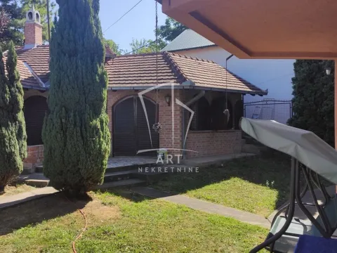 Prodaja, kuća, 221m², Jajinci, Voždovac Sve Podlokacije - image 8