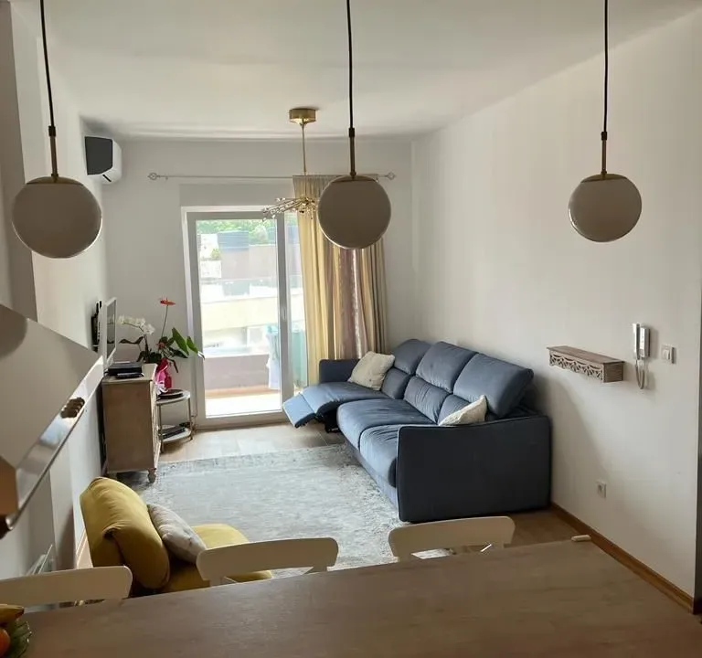 Izdavanje, jednosoban stan, 46m², Budva, Crna Gora