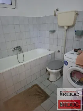 Izdavanje, jednosoban stan, 34m², Centar, Novi Sad - image 13
