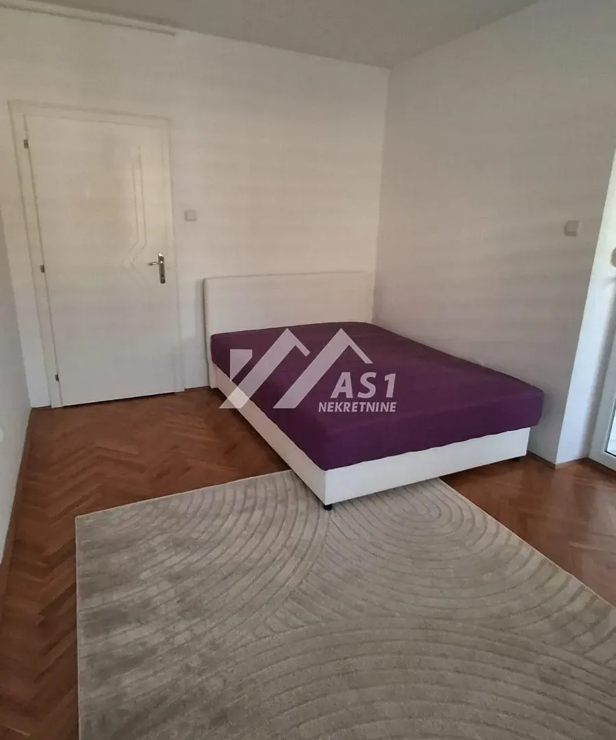 Izdavanje, dvosoban stan, 47m², Rotkvarija, Novi Sad Sve Podlokacije