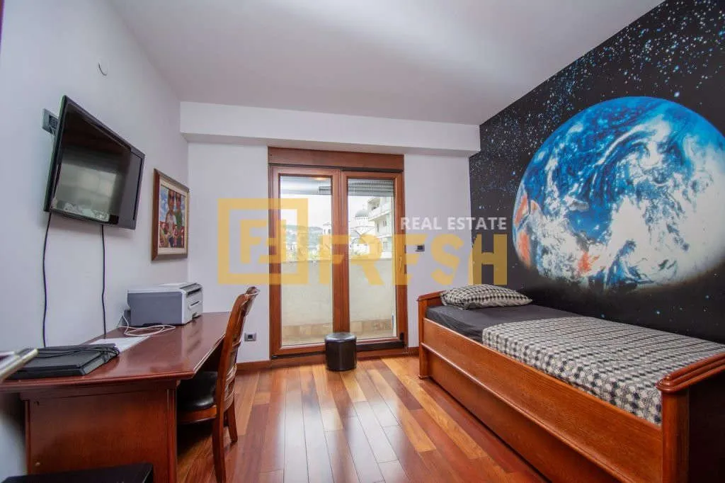 Rent, four bedroom apartment, 160m², Preko Morače, Podgorica