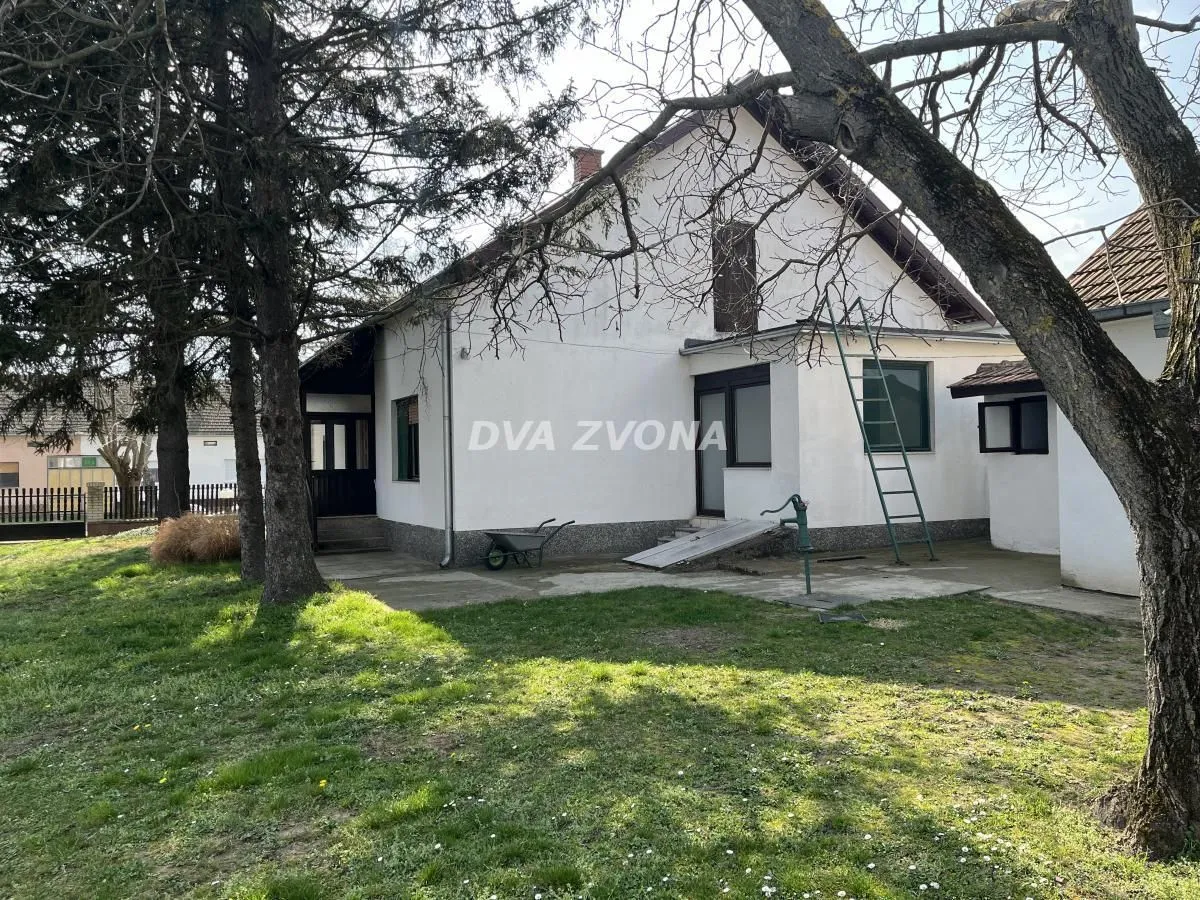 Prodaja, kuća, 293m², Titel, Novi Sad
