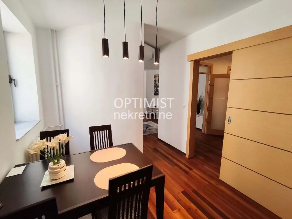 Prodaja, trosoban stan, 98m², Stari Grad, Beograd