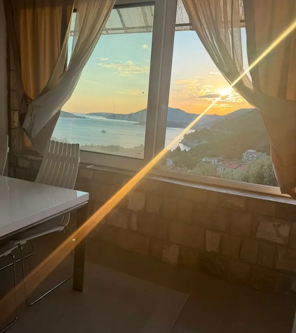 Prodaja, dvosoban stan, 50m², Pržno, Budva