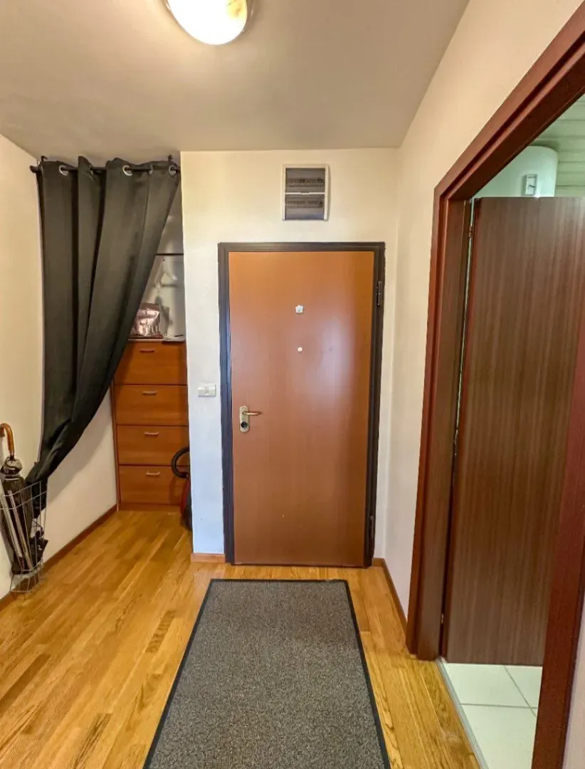 Izdavanje, jednosoban stan, 52m², City Kvart, Podgorica