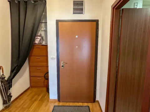 Izdavanje, jednosoban stan, 52m², City Kvart, Podgorica - image 6