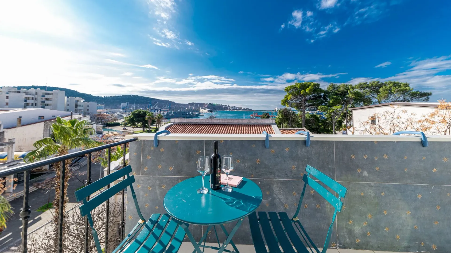 Rent, two bedroom apartment, 58m², Centar, Bar
