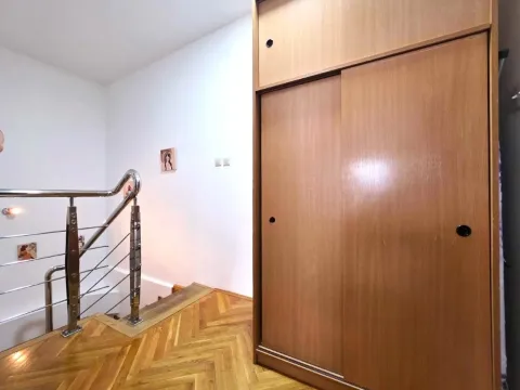 Rent, two bedroom apartment, 75m², Blok 9, Podgorica - image 11