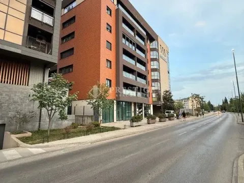 Rent, two bedroom apartment, 78m², Centar, Podgorica - image 16