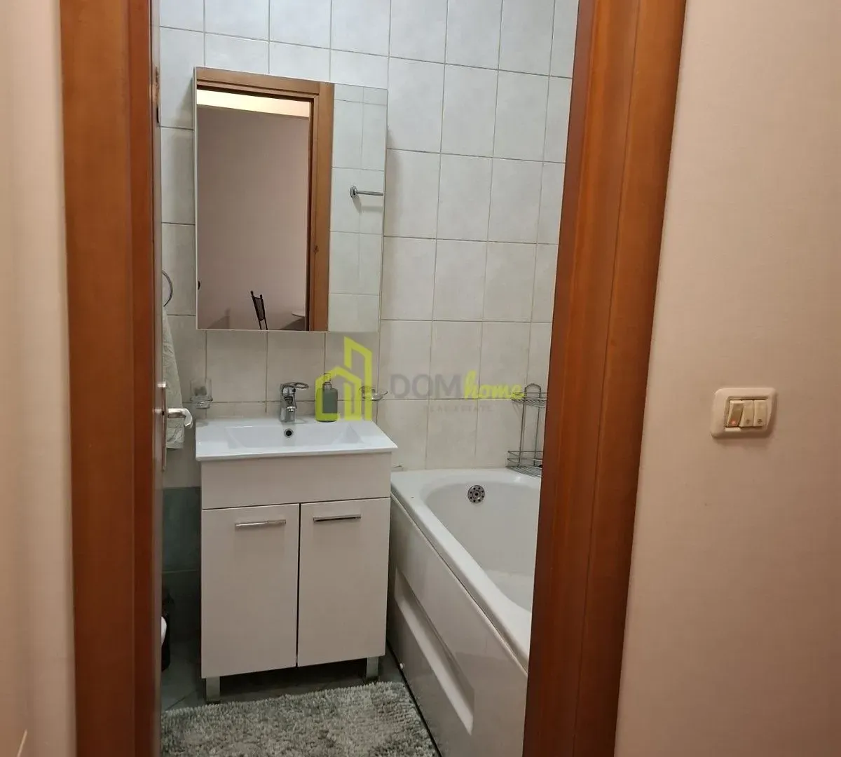 Izdavanje, jednosoban stan, 47m², Stari Aerodrom, Podgorica