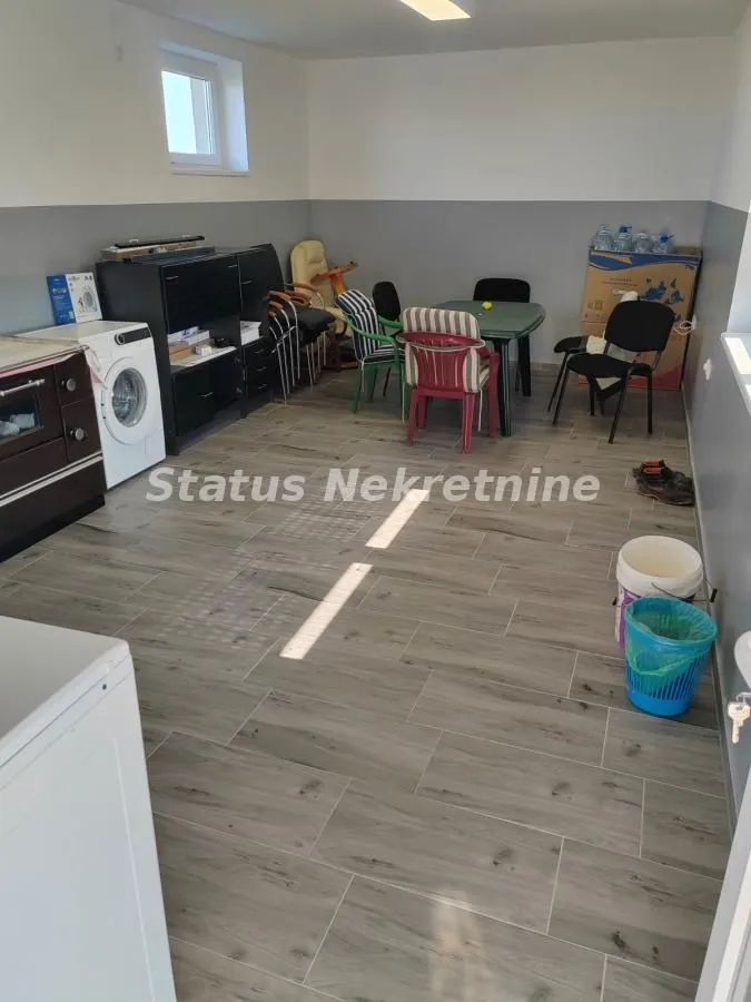 Rent, office space, 528m², Rumenka, Novi Sad Sve Podlokacije