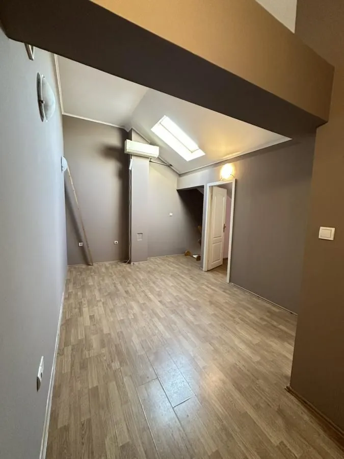 Izdavanje, četvorosoban stan, 103m², Nova Detelinara, Novi Sad Sve Podlokacije