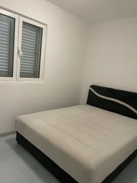 Rent, one bedroom apartment, 37m², Podkošljun, Budva - image 7