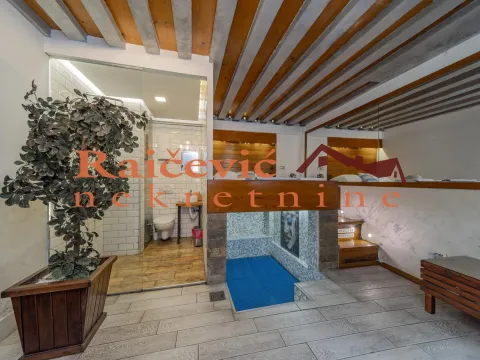 Sale, two bedroom apartment, 44m², Cvetni Trg, Vračar Sve Podlokacije - image 2