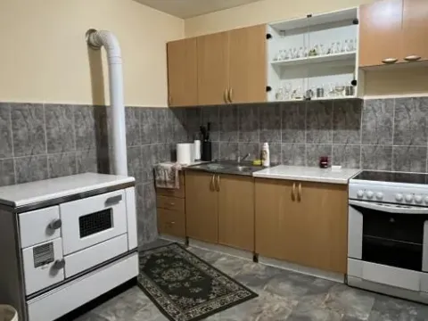 Prodaja, kuća, 240m², Kraljevo, Srbija - image 6