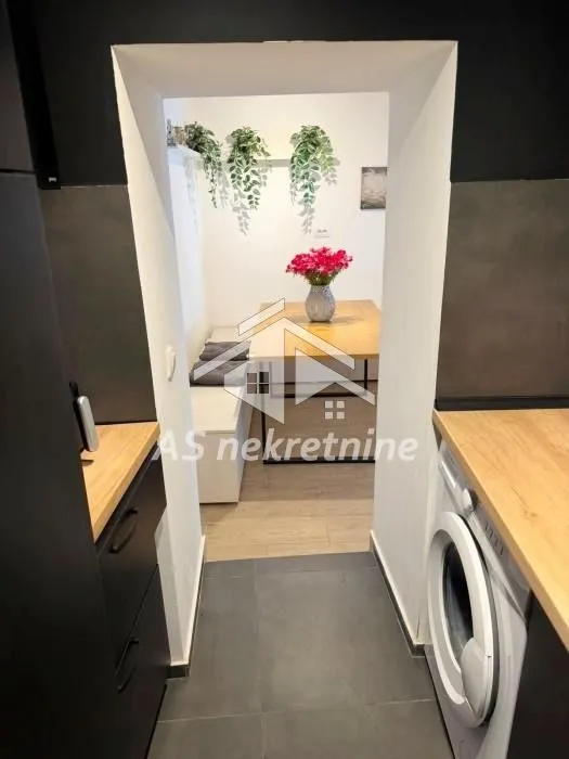 Rent, two bedroom apartment, 42m², Stari Grad, Beograd