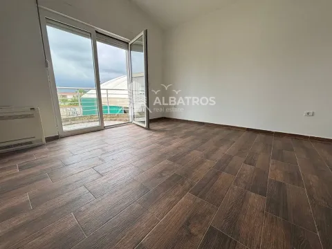 Prodaja, kuća, 250m², Polje, Bar - image 11