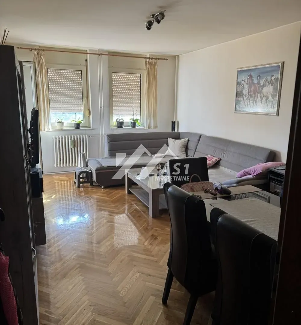 Prodaja, trosoban stan, 78m², Novo naselje, Novi Sad