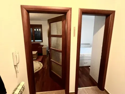 Prodaja, stan, 48m², Žabljak, Crna Gora - image 3