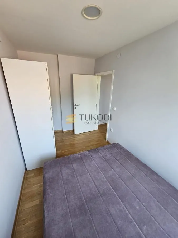 Izdavanje, dvosoban stan, 40m², Zemun Novi Grad, Zemun Sve Podlokacije