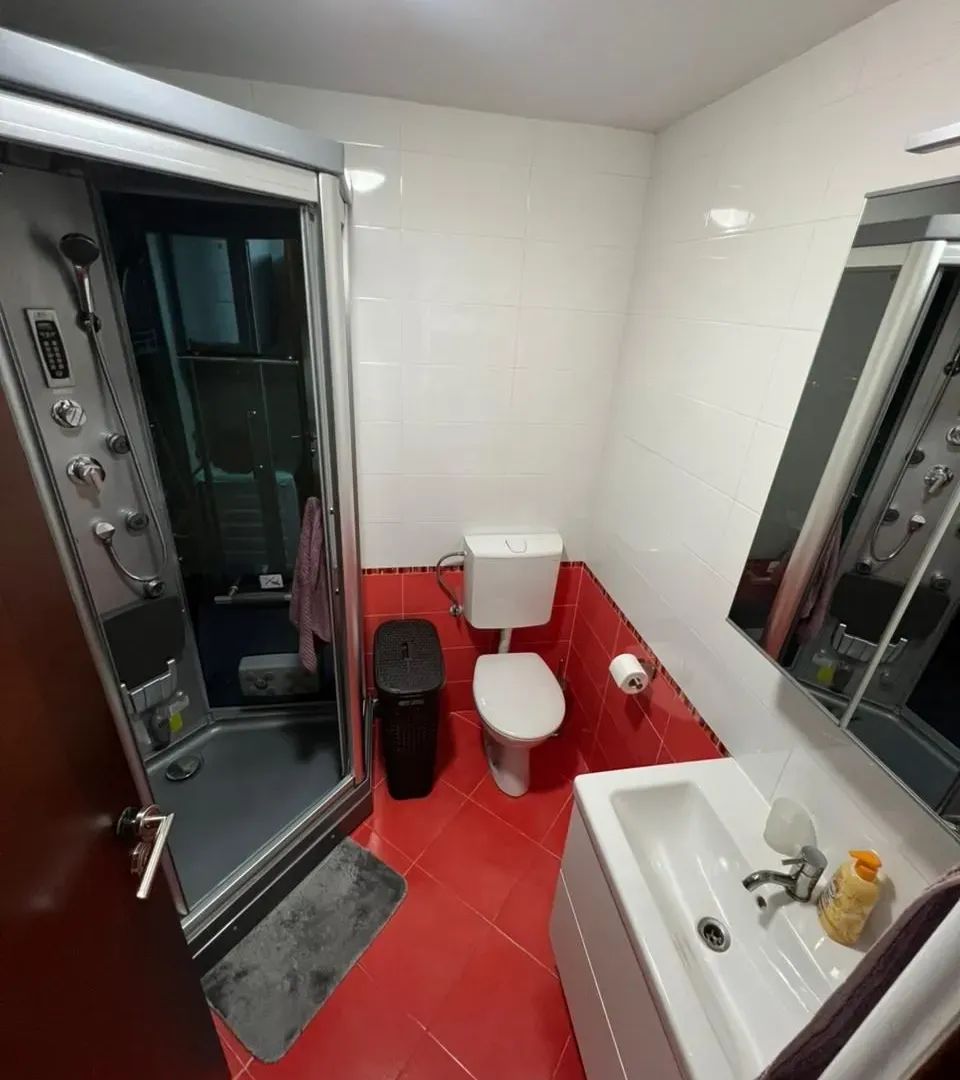 Izdavanje, trosoban stan, 80m², City Kvart, Podgorica