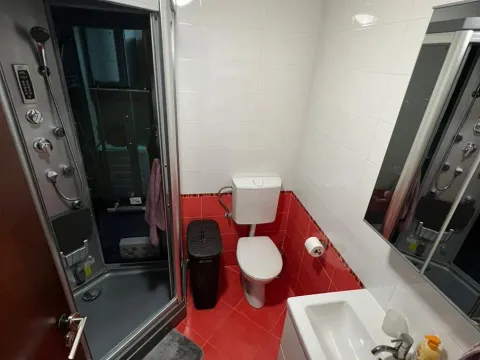 Izdavanje, trosoban stan, 80m², City Kvart, Podgorica - image 3