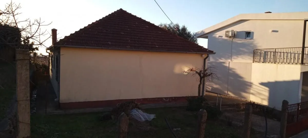 Sale, house, 100m², Bar, Crna Gora