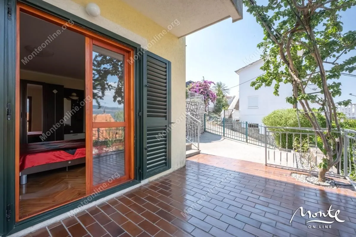 Prodaja, kuća, 147m², Krašići, Tivat