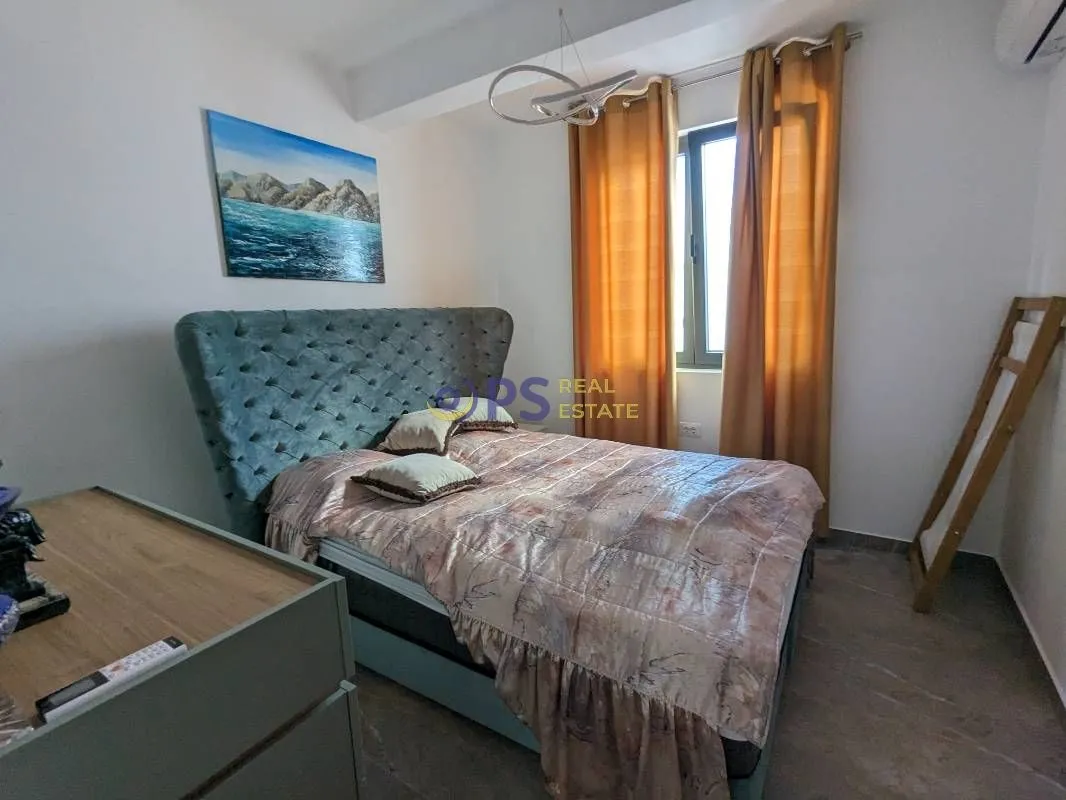 Sale, three bedroom apartment, 176m², Bar, Crna Gora