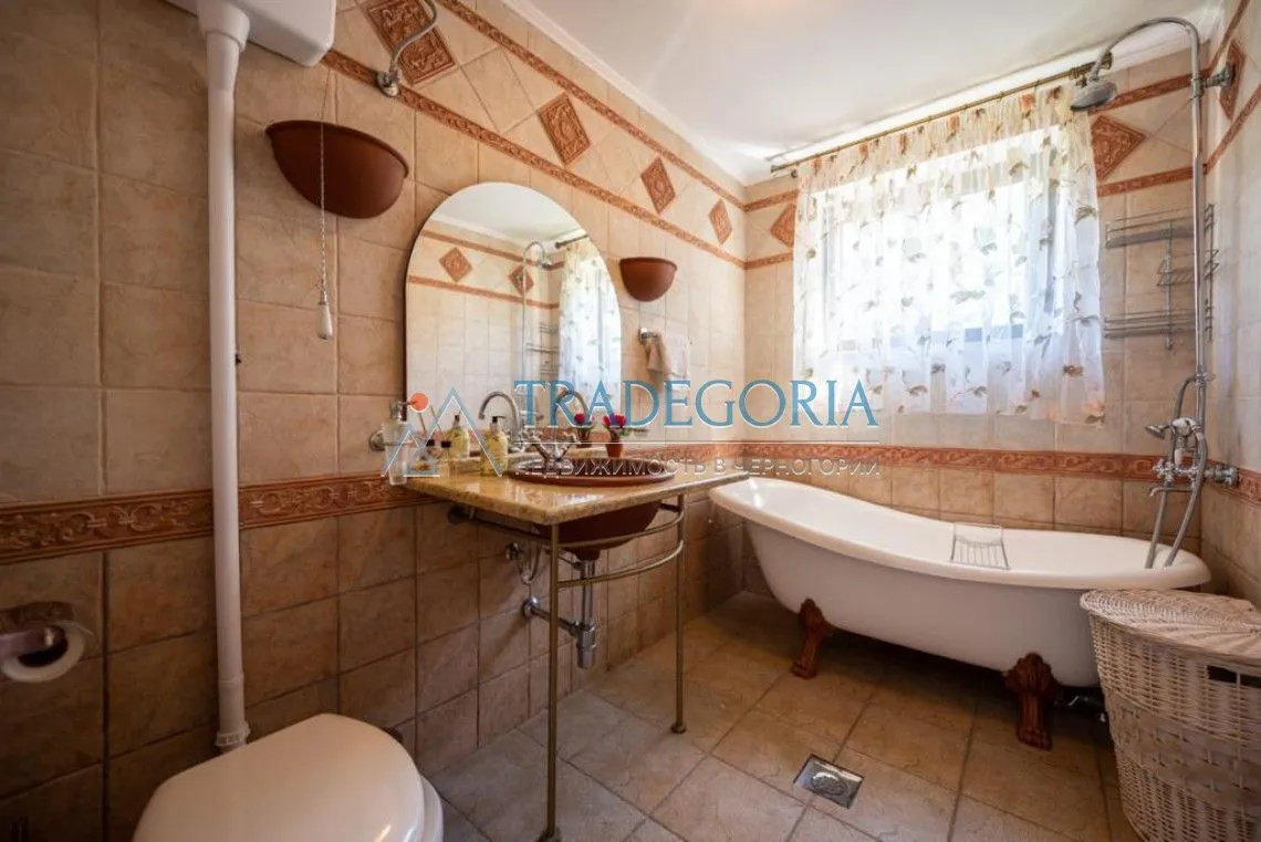 Prodaja, kuća, 400m², Kotor, Crna Gora
