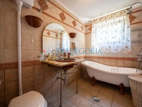 Prodaja, kuća, 400m², Kotor, Crna Gora - image 8