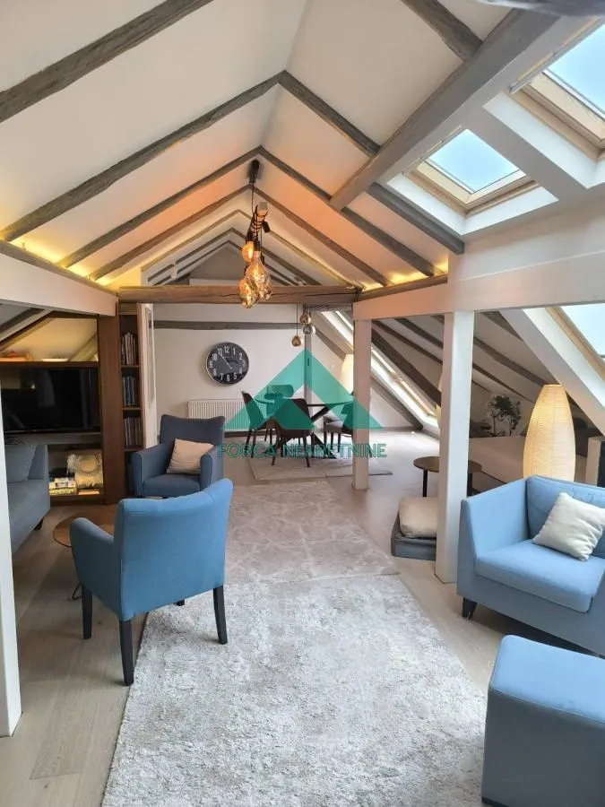 Izdavanje, trosoban stan, 107m², Stari Grad, Beograd