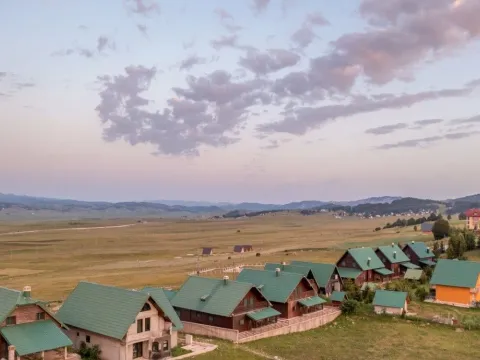 Sale, house, 300m², Motički gaj, Žabljak - image 31