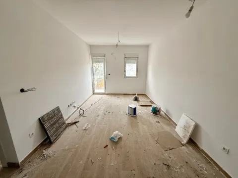 Prodaja, jednosoban stan, 38m², Zabjelo, Podgorica - image 4