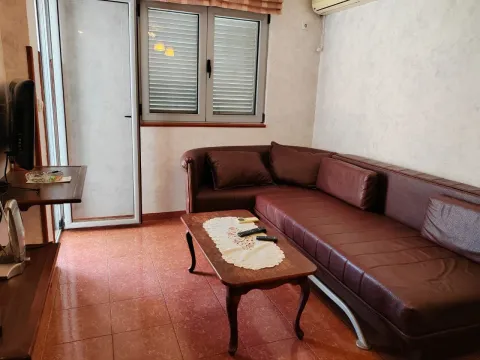 Izdavanje, jednosoban stan, 42m², Rozino, Budva - image 3