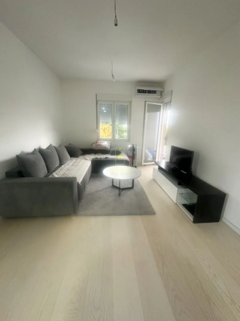 Prodaja, dvosoban stan, 73m², Zabjelo, Podgorica