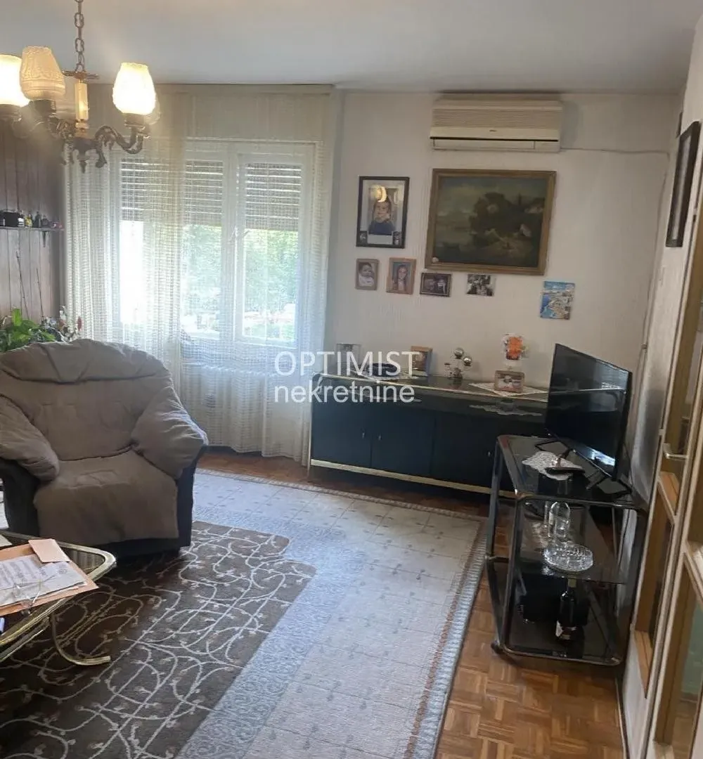 Prodaja, trosoban stan, 76m², Novi Beograd Sve Podlokacije, Beograd