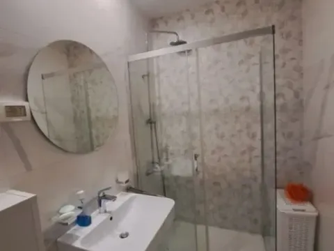 Izdavanje, jednosoban stan, 49m², Central Point, Podgorica - image 10