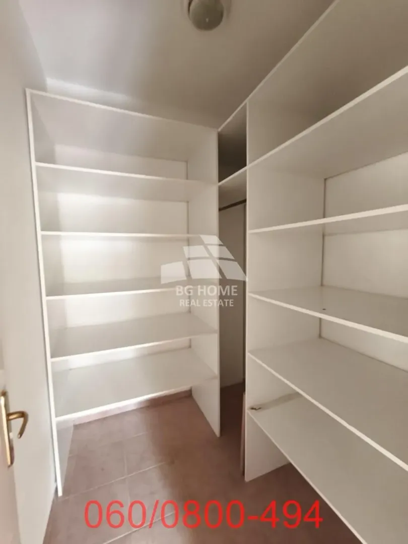 Izdavanje, četvorosoban stan, 103m², Savski Venac, Beograd