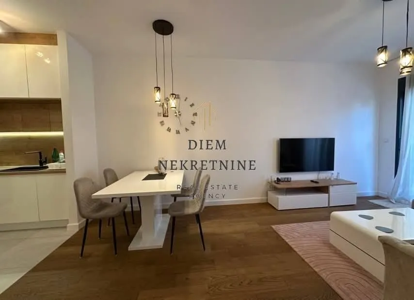 Rent, two bedroom apartment, 80m², Soho City, Bar