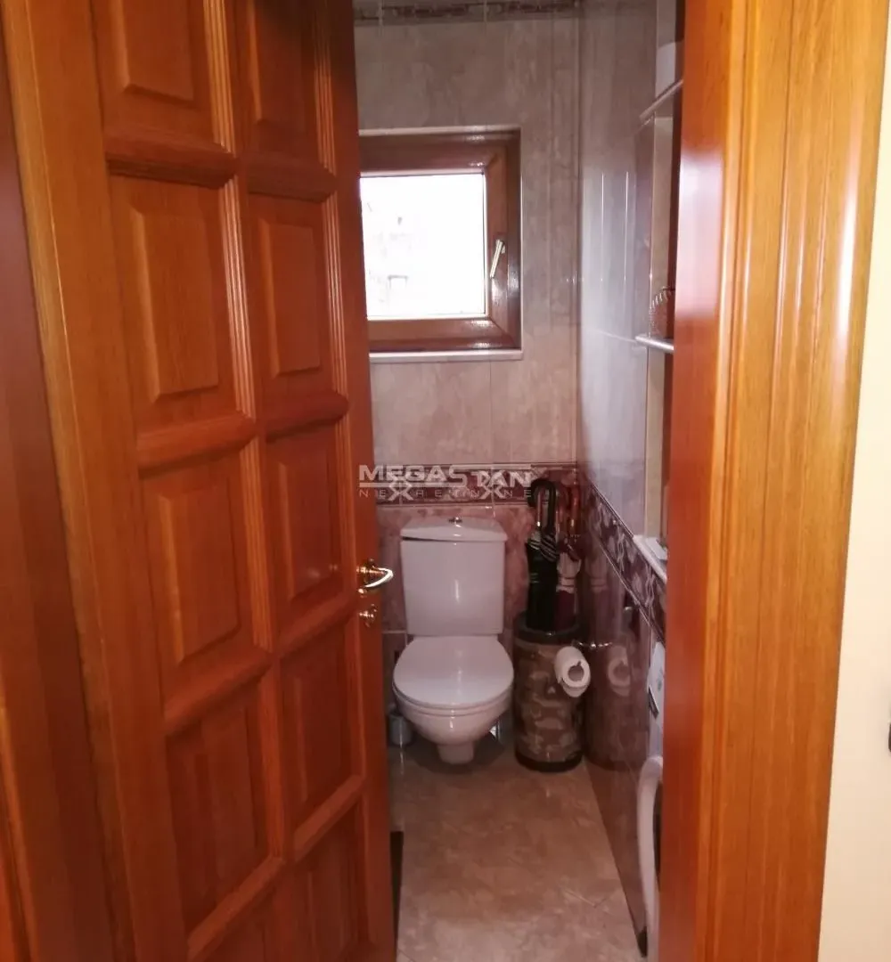 Sale, four bedroom apartment, 164m², Stari Grad, Beograd