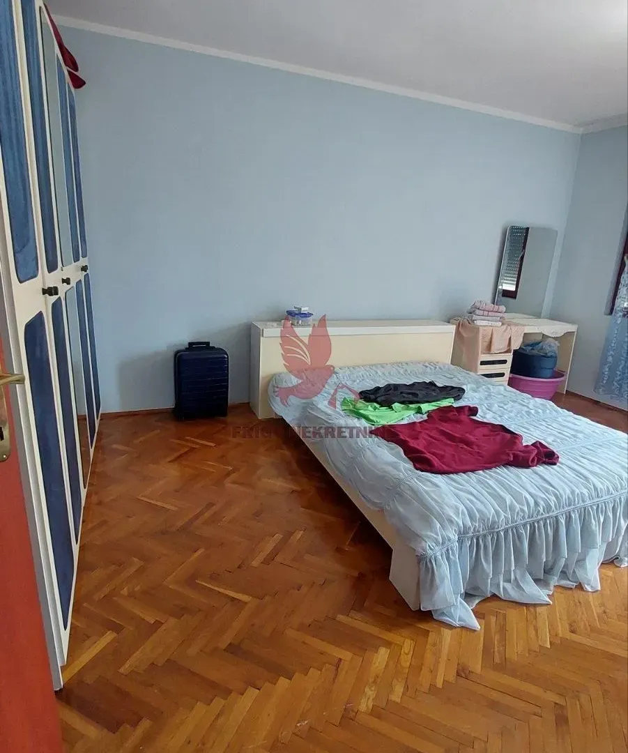 Sale, house, 214m², Mladenovac, Beograd