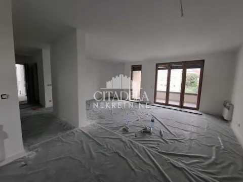 Prodaja, četvorosoban stan, 175m2, Banovo Brdo, Beograd Prodaja, četvorosoban stan, 175m2, Banovo Brdo, Beograd