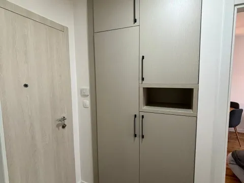 Rent, one bedroom apartment, 42m², Pobrežje, Podgorica - image 13