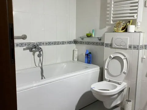Izdavanje, stan, 69m², City Kvart, Podgorica - image 7