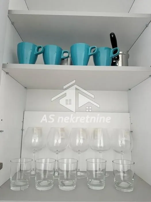 Rent, three bedroom apartment, 60m², Novi Beograd Blok 1 Fontana, Novi Beograd Sve Podlokacije