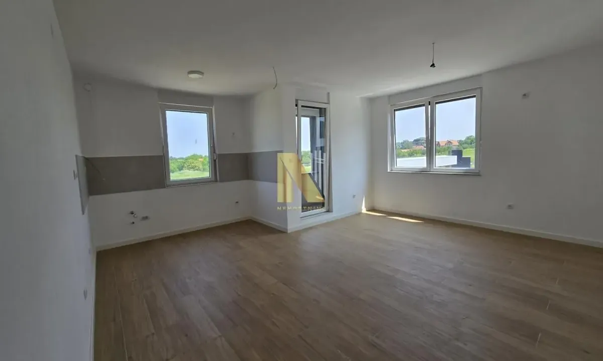 Sale, four bedroom apartment, 72m², Karagača, Petrovaradin