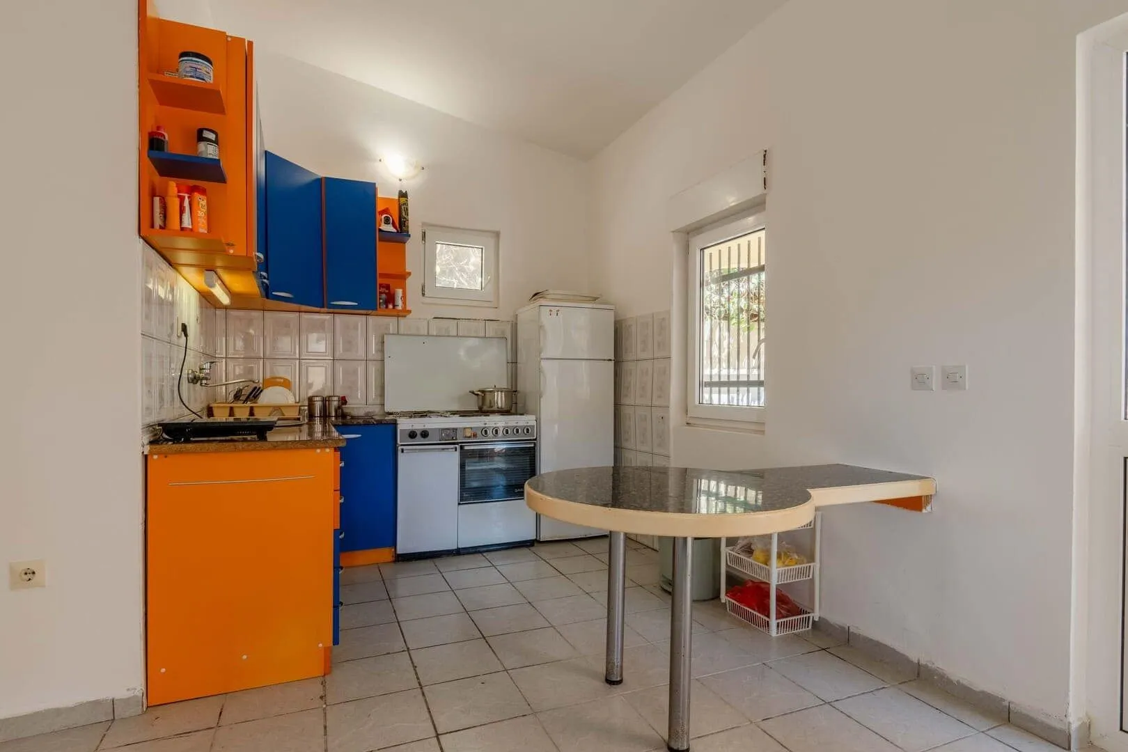 Sale, house, 195m², Utjeha, Bar