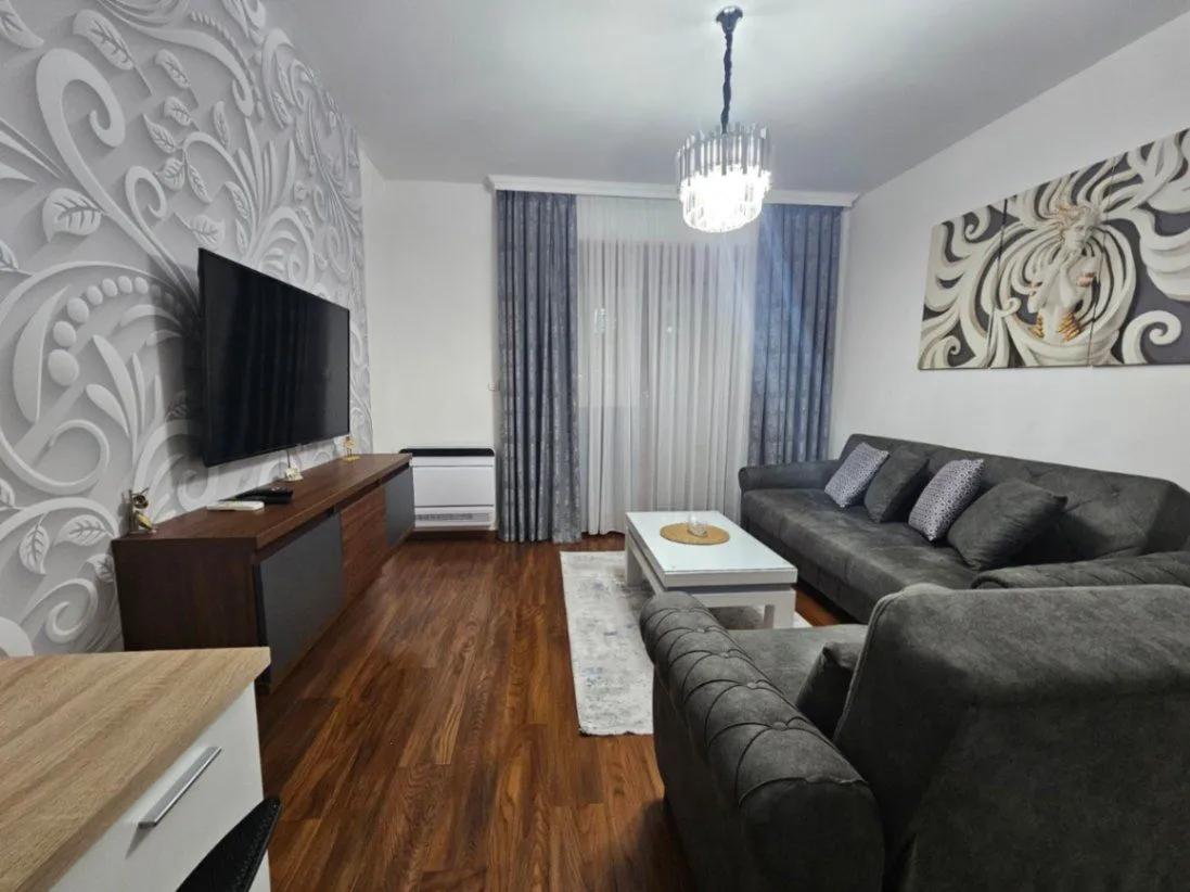 Izdavanje, dvosoban stan, 69m², Master Kvart, Podgorica