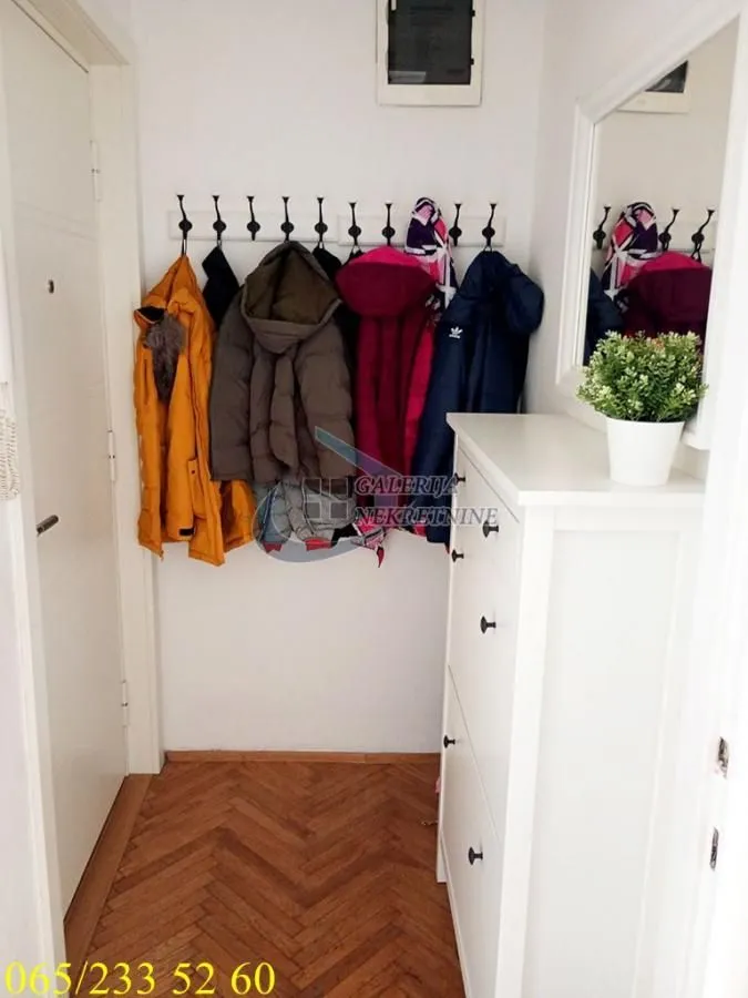 Prodaja, trosoban stan, 69m², Vračar Sve Podlokacije, Beograd